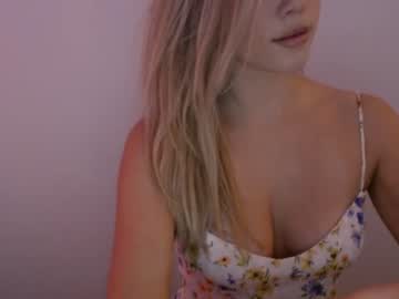 webcam girl bitter_moon capture image #5040650