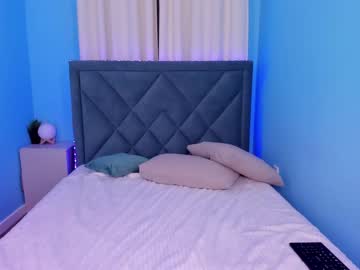 webcam girl kimwaynekw capture image #2847593