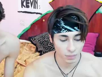 webcam man kevin_hug capture image #3561879