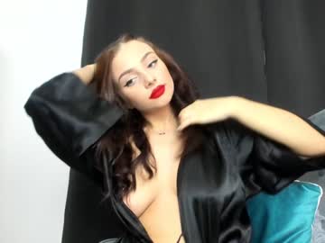 webcam girl 9harlotte99 capture image #2294705