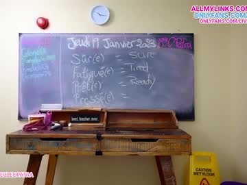 webcam girl livecleo capture image #4943754