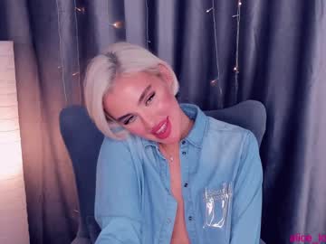 webcam girl katrinpolly capture image #275251