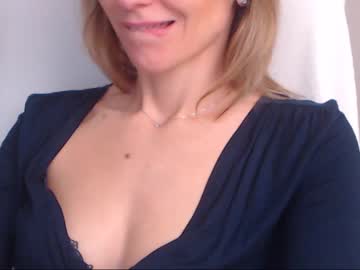 webcam girl lady_ada capture image #1542197