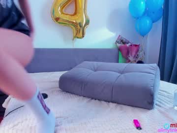 webcam girl misss_vikki capture image #3999404