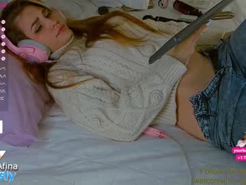 webcam girl queenafina capture image #4595258
