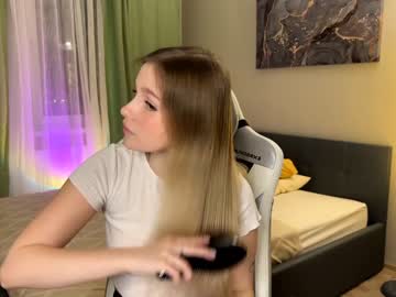 webcam girl cute_siberian_girl capture image #4127952
