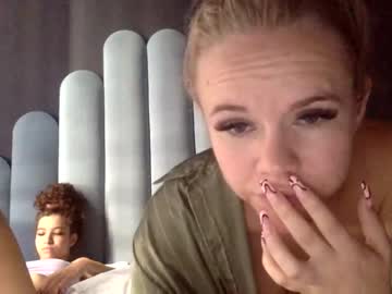 webcam girl nicole_redd capture image #4537802