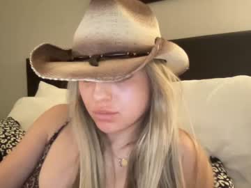 Cam for alixbabexoxoxo