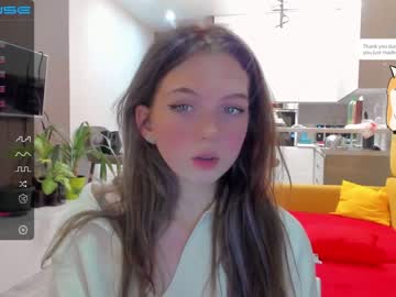 webcam girl small_blondee capture image #3783934