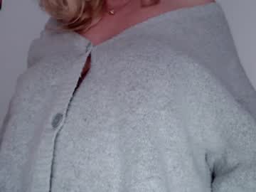 webcam girl kiradivine capture image #2482163