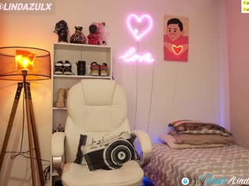 webcam girl lindabluee capture image #4169981