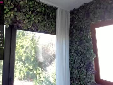 webcam girl sassyt33n capture image #4113597