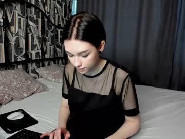 webcam girl carolyn_white capture image #2475450