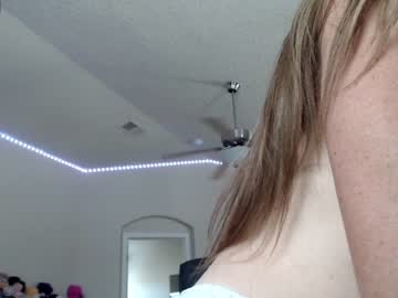 webcam girl hotwife_autumn capture image #3897418