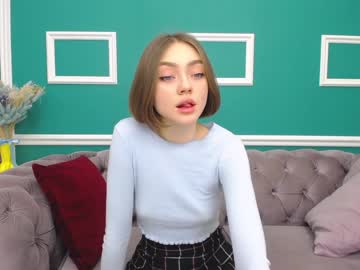 webcam girl adelewilson__ capture image #1002069