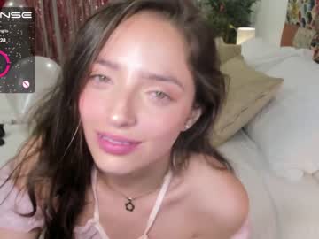 webcam girl gabrielaa_18 capture image #5240067