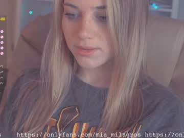 webcam girl mia_milagros capture image #1545952