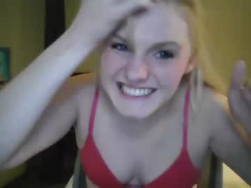 webcam girl cutiekatie3273 capture image #1861020
