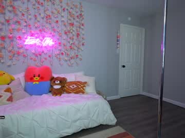 webcam girl xkenandbarbiex capture image #1496968
