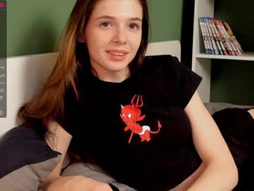 webcam girl allielelli capture image #2477121
