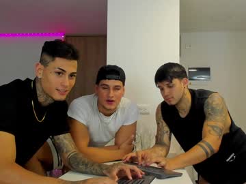 Cam for axel_villa