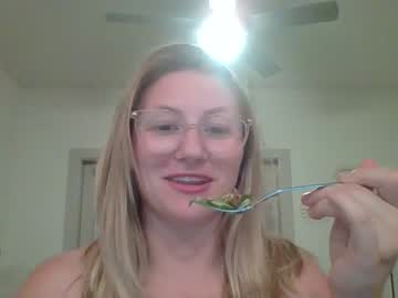 webcam girl katrinalmoore capture image #5497895