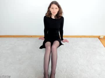 webcam girl giveyouelevenminutes capture image #4993649