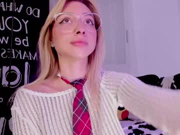 webcam girl mynameisnikki capture image #4075050