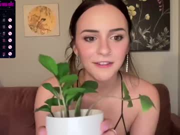 webcam girl isla_flowers capture image #1909874