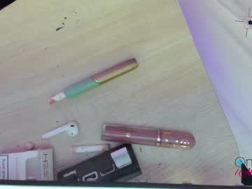 webcam girl alicelevine capture image #4517460