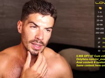 webcam man mr_evans_official capture image #2844602