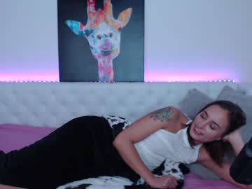 webcam girl holihurricane capture image #2370345
