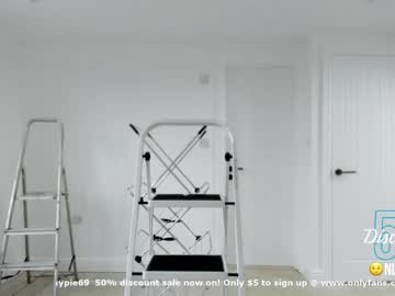 webcam girl eatmypie69 capture image #1061039