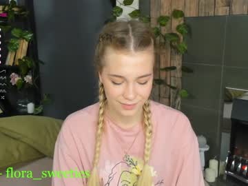 webcam girl thomashelena capture image #2028163
