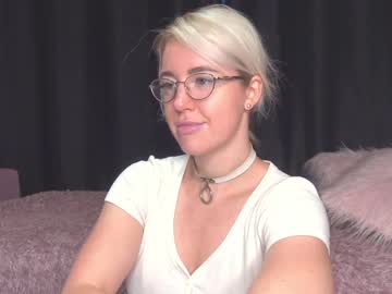 webcam girl xtina__ capture image #4544431
