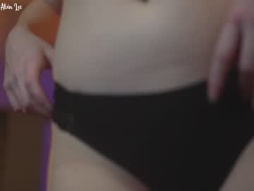webcam girl tinatopp capture image #3241121