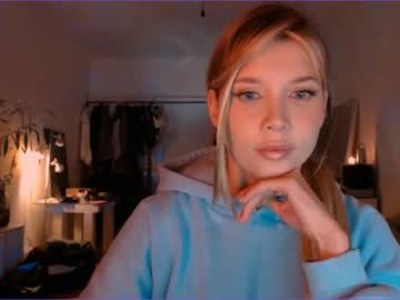 webcam girl bitter_moon capture image #4723354