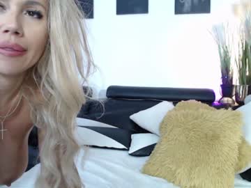 webcam girl marrylouanne capture image #4514370