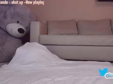 webcam girl hollyextra capture image #699685