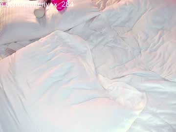 webcam girl queenafina capture image #709742