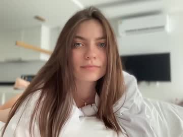webcam girl kattyyy_catt capture image #5628776