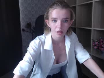 webcam girl white_noise0 capture image #133010