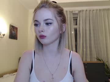 webcam girl yvaine777 capture image #1705224