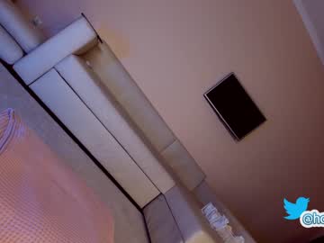 webcam girl hollyextra capture image #4338805