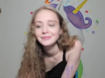 webcam girl dora_dds capture image #823230