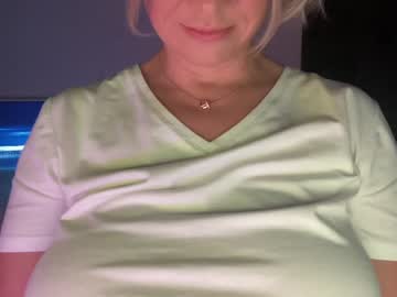 webcam girl kiradivine capture image #3736177