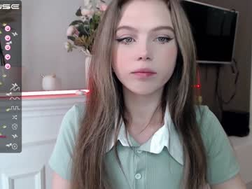 webcam girl small_blondee capture image #3931432