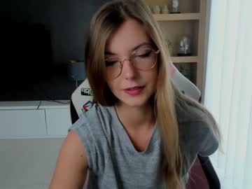 webcam girl cassy_cum capture image #1560564