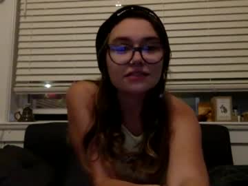 webcam girl yoursweetsubmissive capture image #322287