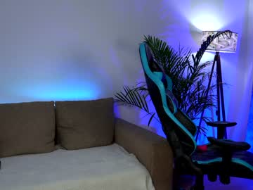 webcam girl naughtyrider69 capture image #1699752